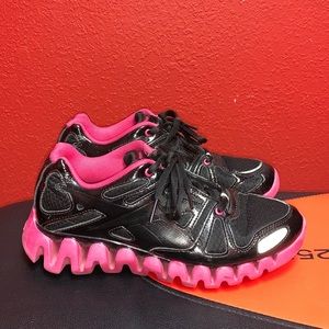 reebok zigtech womens black